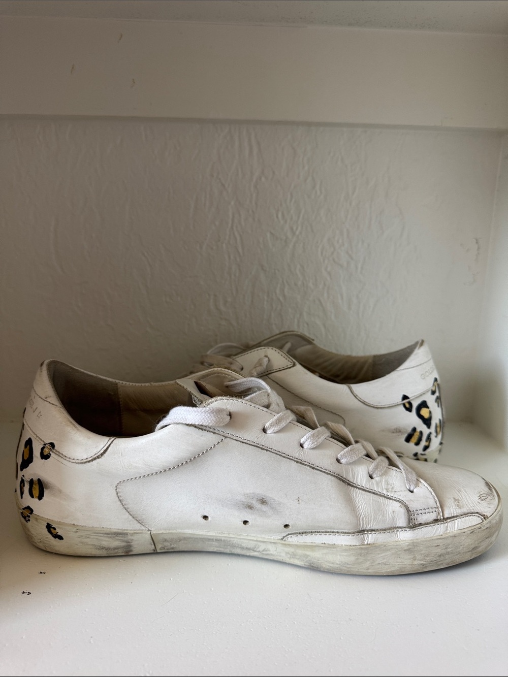 Golden Goose White Leather Low-Top Sneaker with Leopard Heel and Gold Details - Picture 6 of 8